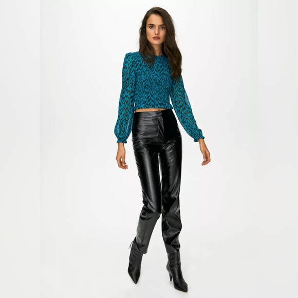 ARITZIA Wilfred Lilith Chiffon Cropped Blouse in Teal/Black, Size Medium - Picture 13 of 13